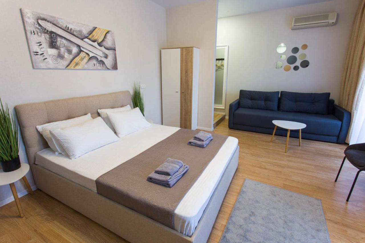New Apartment In The Center - Gimnasiyna Naberezhna 24A-12 Κχαρκίβ Εξωτερικό φωτογραφία